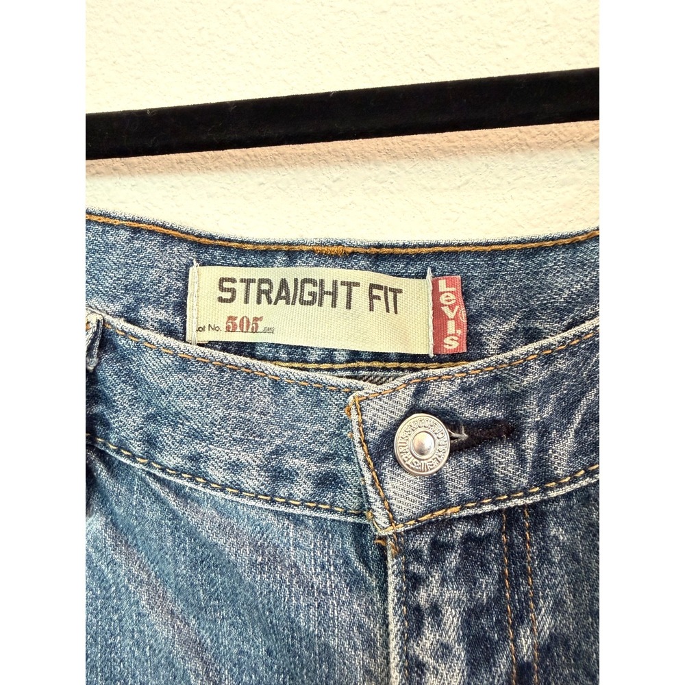 Levi's 505 Womens Size 36 Straight Fit Denim Cutoff Shorts High Rise Frayed Hem - Picture 3 of 10